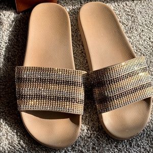 Aldo Flip flops